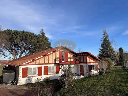 vente maison 6 pièces 210 m² à saint-palais (64120)  548 000 €