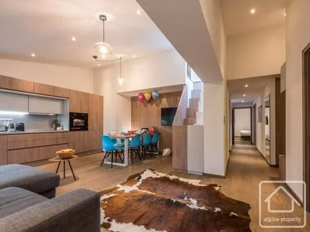 appartement de 3 chambres  3 salles de bains et 2 mezzanines