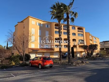 frejus  appartement 2 pièces cabine avec parking