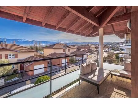 appartement 2 pièces avec balcon et piscine