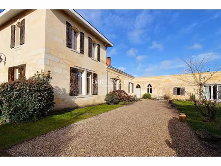 vente maison 7 pièces 450 m² à martillac (33650)  1 180 000 €