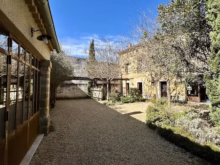 vente maison 7 pièces 215 m² à saint-quentin-la-poterie (30700)  850 000 €