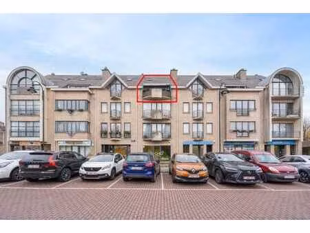 à vendre : spacieux appartement duplex