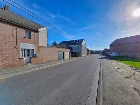 lumineuse maison a renover