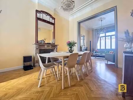 maison de maître avec jardin au cœur de mons