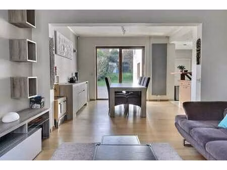 buzet spacieuse maison av jardin et annexe–situation idéale