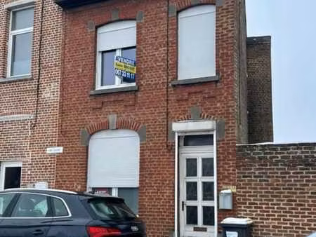 maison d'habitation à rénover avec grd jardin et grd atelier