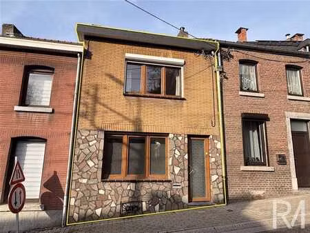 maison mitoyenne – charme et confort à grâce-hollogne