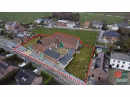 authentique ferme en carré à berloz – beau potentiel de proj