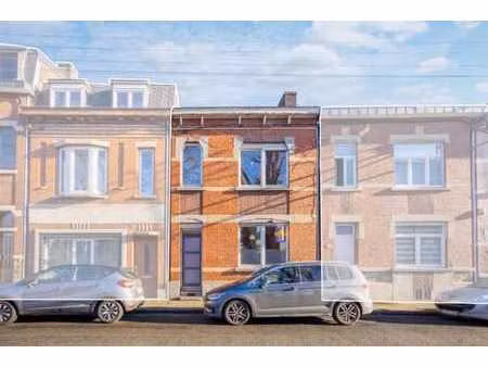 spacieuse maison à vendre à grivegnée  rue belvaux 143