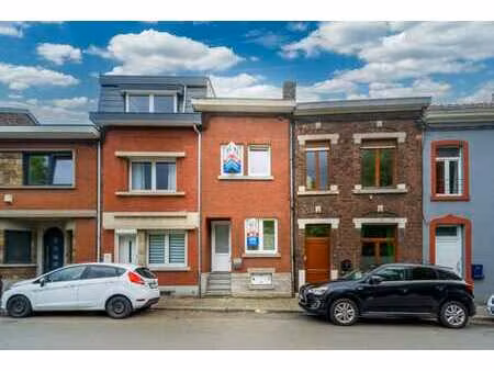 superbe maison renovee 3 ch - ce conforme - peb c - liege