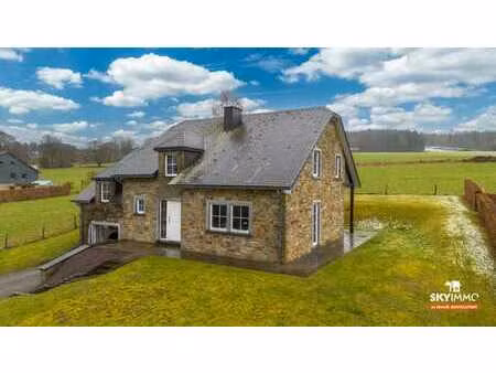 jolie maison 5ch - 2 sdb - peb c - garage - terrasse/jardin