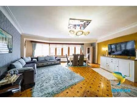 magnifique appartement rénové vue sur la basilique.