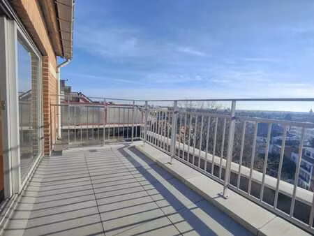 quartier montgomery bel appartement avec terrasse ensoleillé