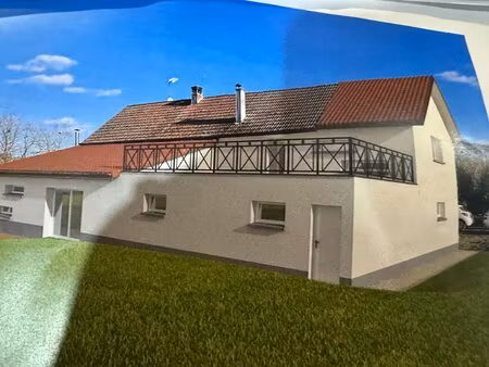 maison atypique 150m² en cours de renovation terrain 26581 m² courchaton