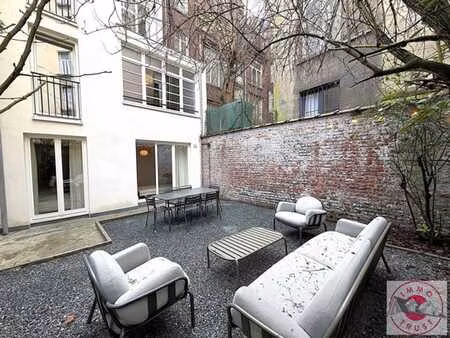 splendide duplex neuf et meublé de 115m²  2ch. et terrasse