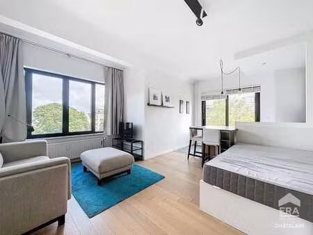 studio meublé de 45m² à louer à uccle.