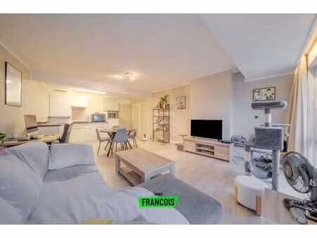 appartement rénové avec garage à vendre dans un emplacement…