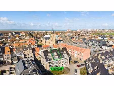 spacieux duplex (peb b !) de 3 chambres  2 salles de bains …