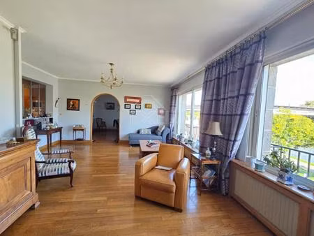 superbe maison  5 chambres  avec sous sol total   garage  secteur collégiale