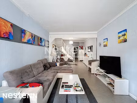 maison nevian 4 pièce(s) 140 m2