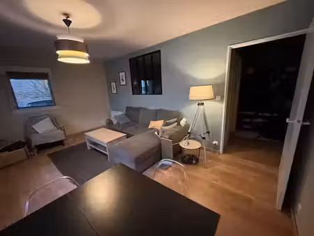 location meublée appartement 2 pièces 52 m² à saint-avertin (37550)  830 €
