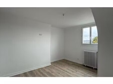 location appartement  35.5 m² t-2 à compiègne  580 €