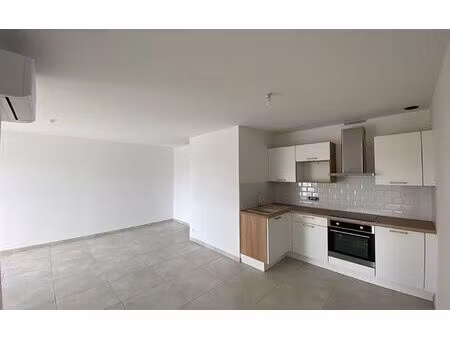 location appartement  m² t-3 à montbeton  750 €