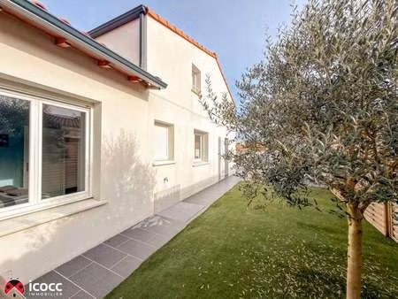 vente bureaux et commerces à l'aiguillon-sur-mer (85460) : à vendre / 166m² l'aiguillon-su