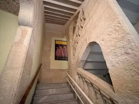 nimes centre historique appartement ancien rénové