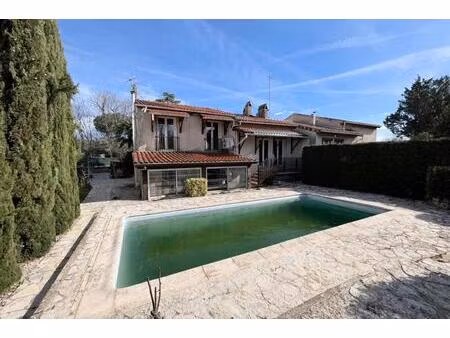 maison familiale à vendre en coeur de ville de castelginest