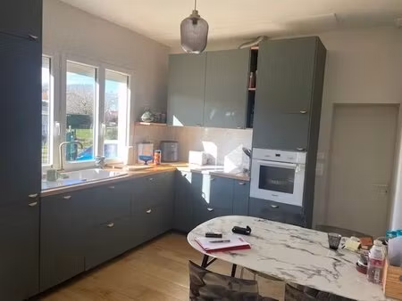 maison dans le centre du vernet