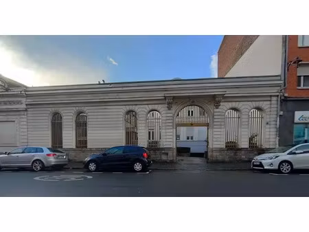 bureaux d'exception à vendre - emplacement prime au coeur du vieux-lille avec stationnemen