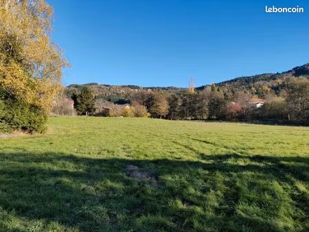 terrain constructible plat 1200m2