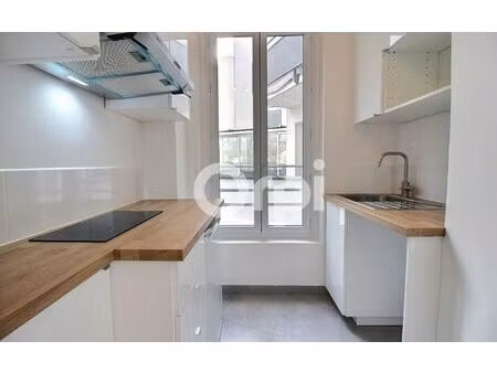 location appartement  33 m² t-2 à viry-châtillon  750 €