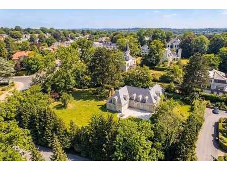 situation exceptionnelle  grande maison à rénover