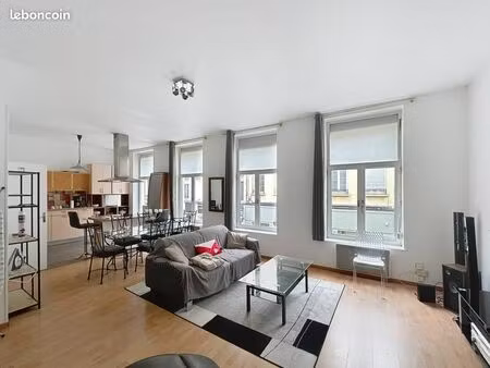 appartement 3 pièces 77 m²