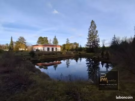 villa 6 pièces 224 m²