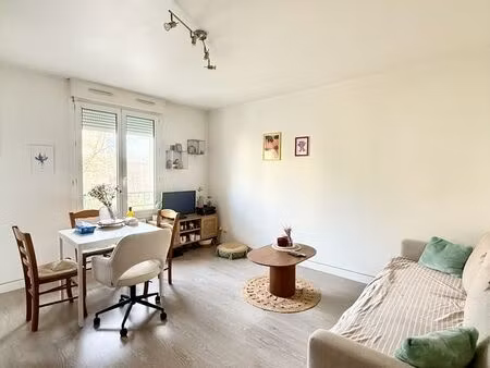 investissement clé en main : t1 de 26 m² vendu loué à lille