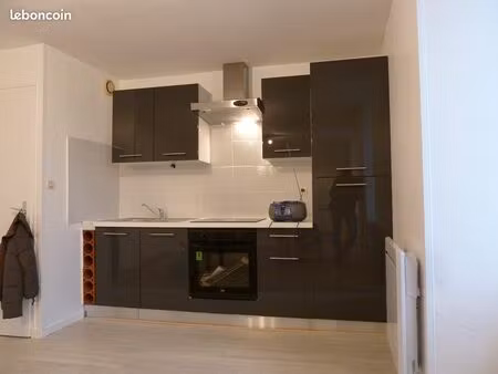 location appartement t2 coulon