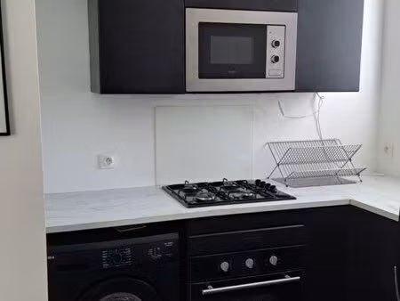 charmant t2 meublé - proche gare de troyes - balcon