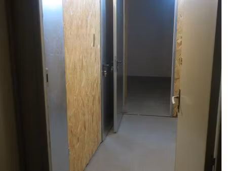 box de stockage à louer – centre-ville aurillac