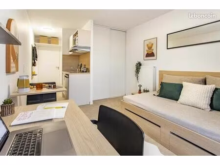 studio 1 pièce 18 m²