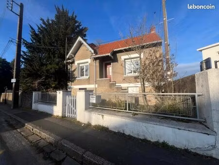 maison 4 pièces 82 m²