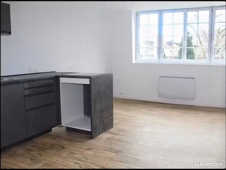 appartement charmant d’une chambre de 33m2 refait totalement à neuf