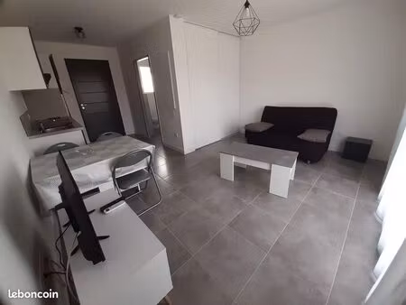 studio 25 m² à l'année