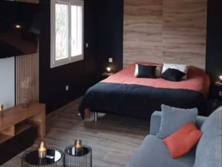 loue studio 30m2 avec terrasse et jardinet