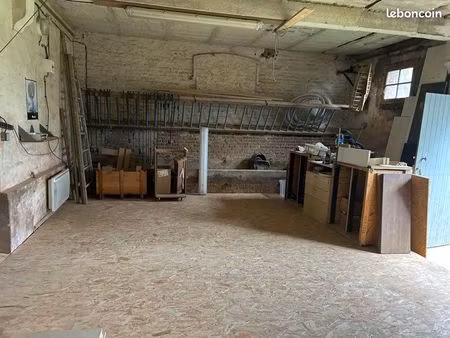 location bâtiment pour artisan 80 m2