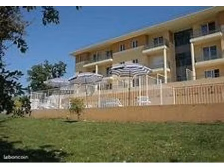 studio meuble res piscine