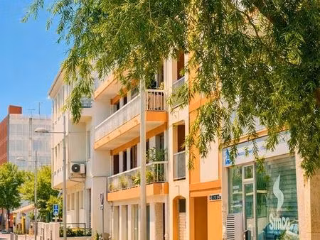 parfait  impeccable et grand studio proximité gare à cagnes sur mer